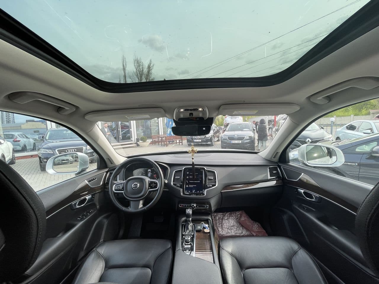 Volvo XC 90 2017 — Миниатюра 21