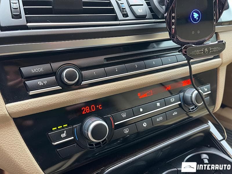2010 BMW 520 — Miniatură 12