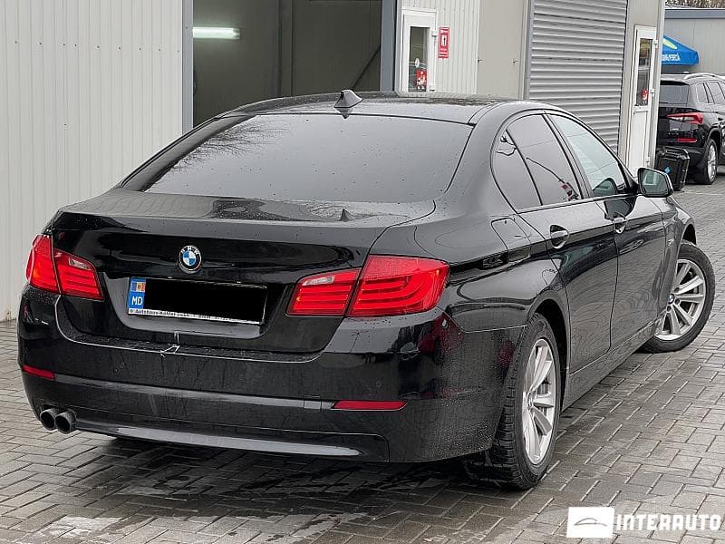 2010 BMW 520 — Miniatură 2