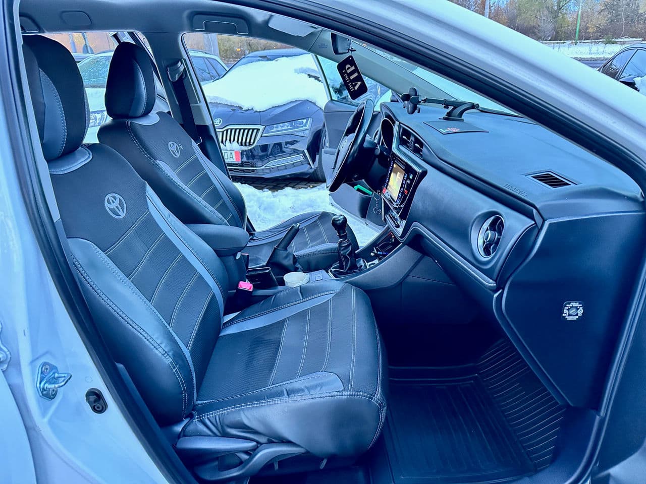 Toyota Auris 2015 — Миниатюра 6