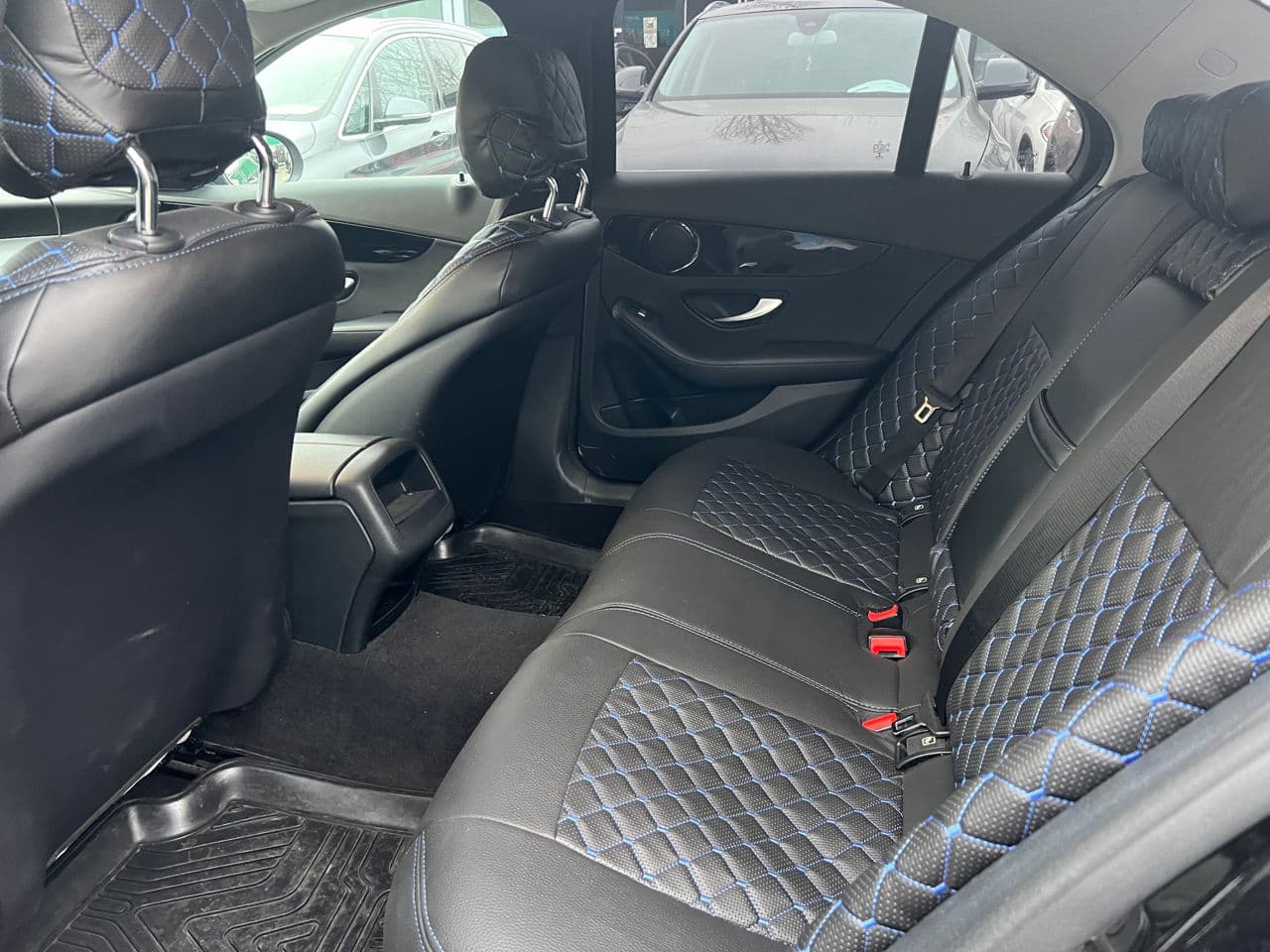 Mercedes C 220 2017 — Миниатюра 8