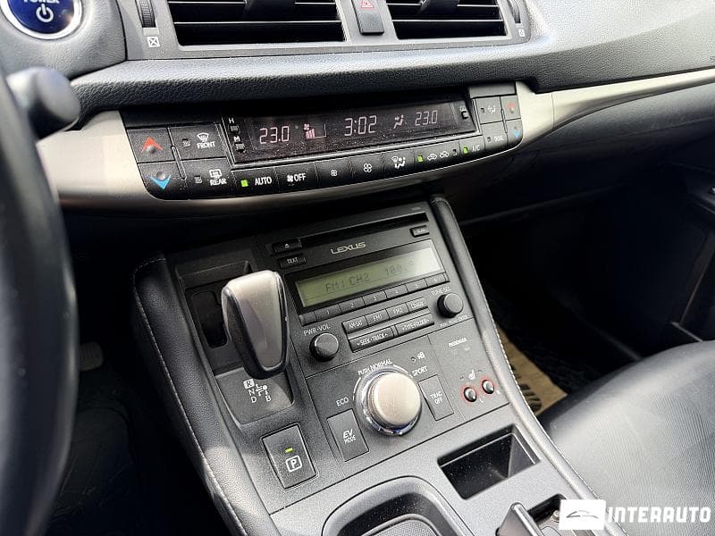 2014 Lexus CT 200h — Miniatură 10