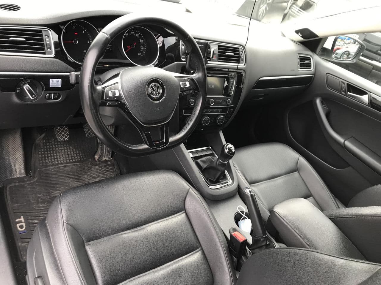 Volkswagen Jetta 2014 — Миниатюра 9
