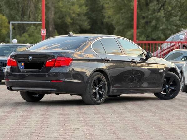 BMW 520 2011 — Миниатюра 3