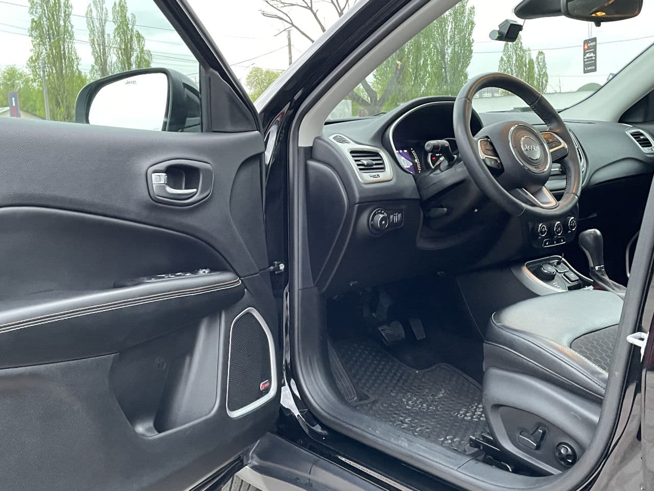 Jeep Compass 2017 — Миниатюра 8