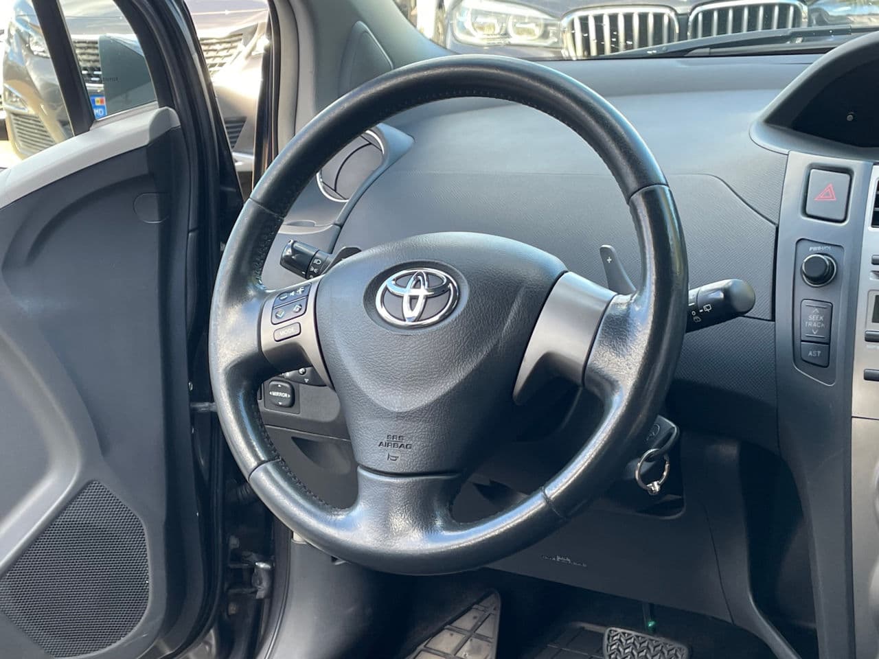 Toyota Yaris 2009 — Миниатюра 9