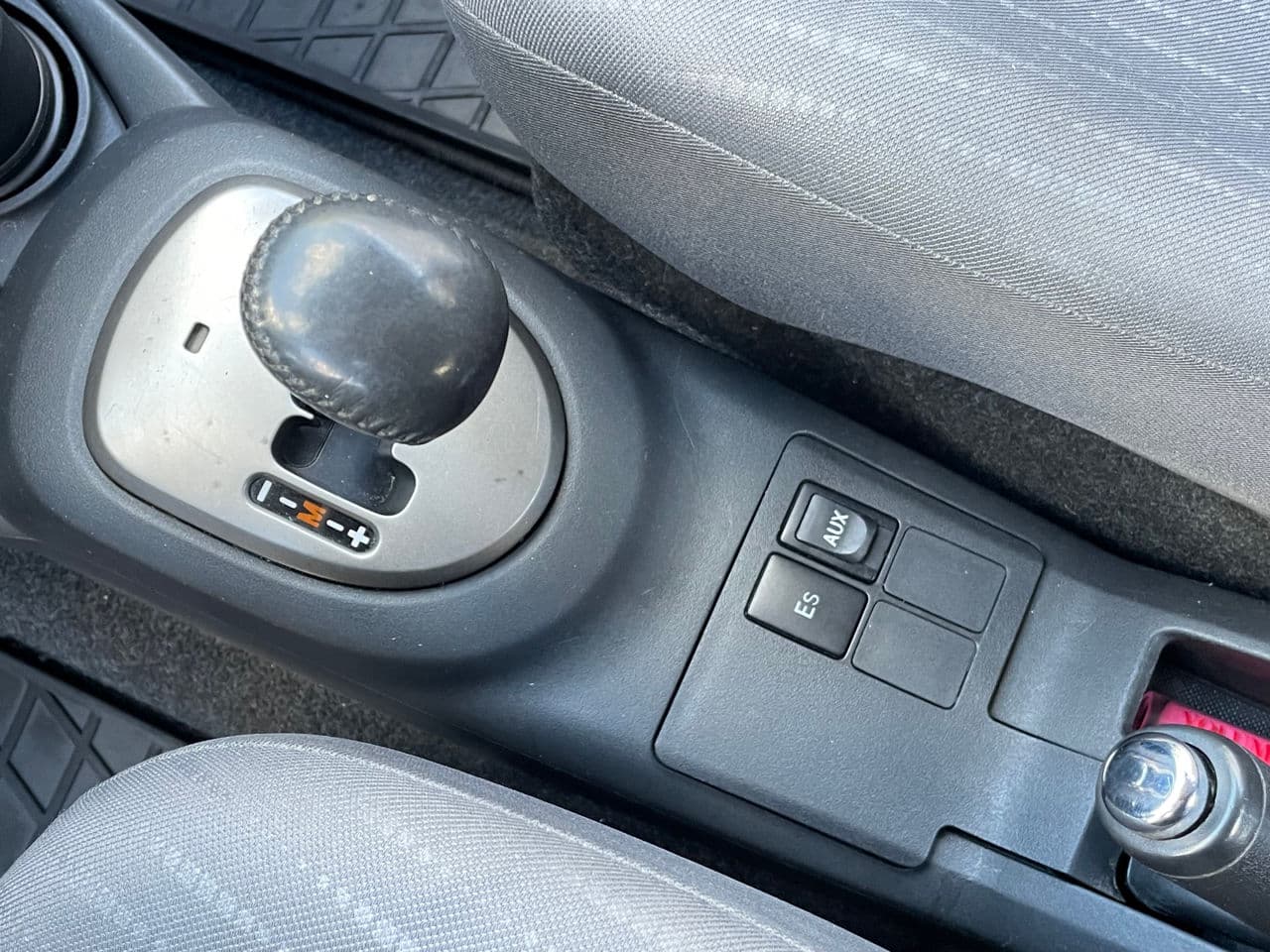 Toyota Yaris 2009 — Миниатюра 14