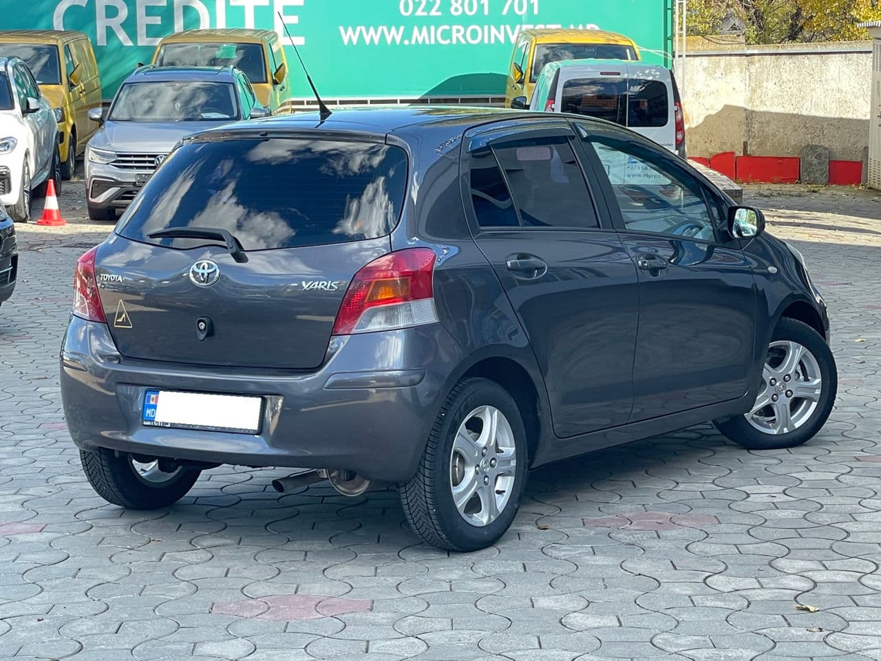 Toyota Yaris 2009 — Миниатюра 3