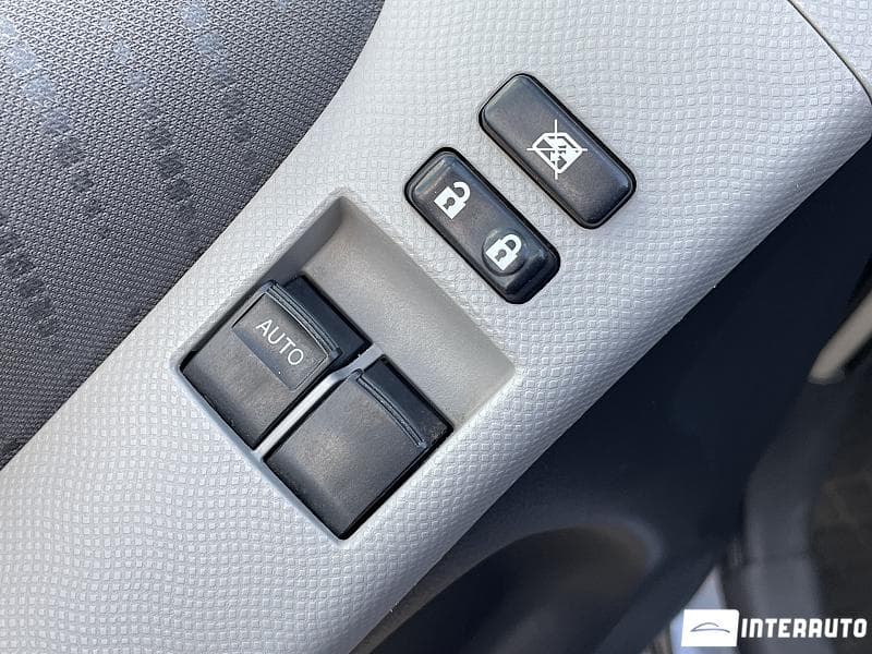 Toyota Yaris 2009 — Миниатюра 5