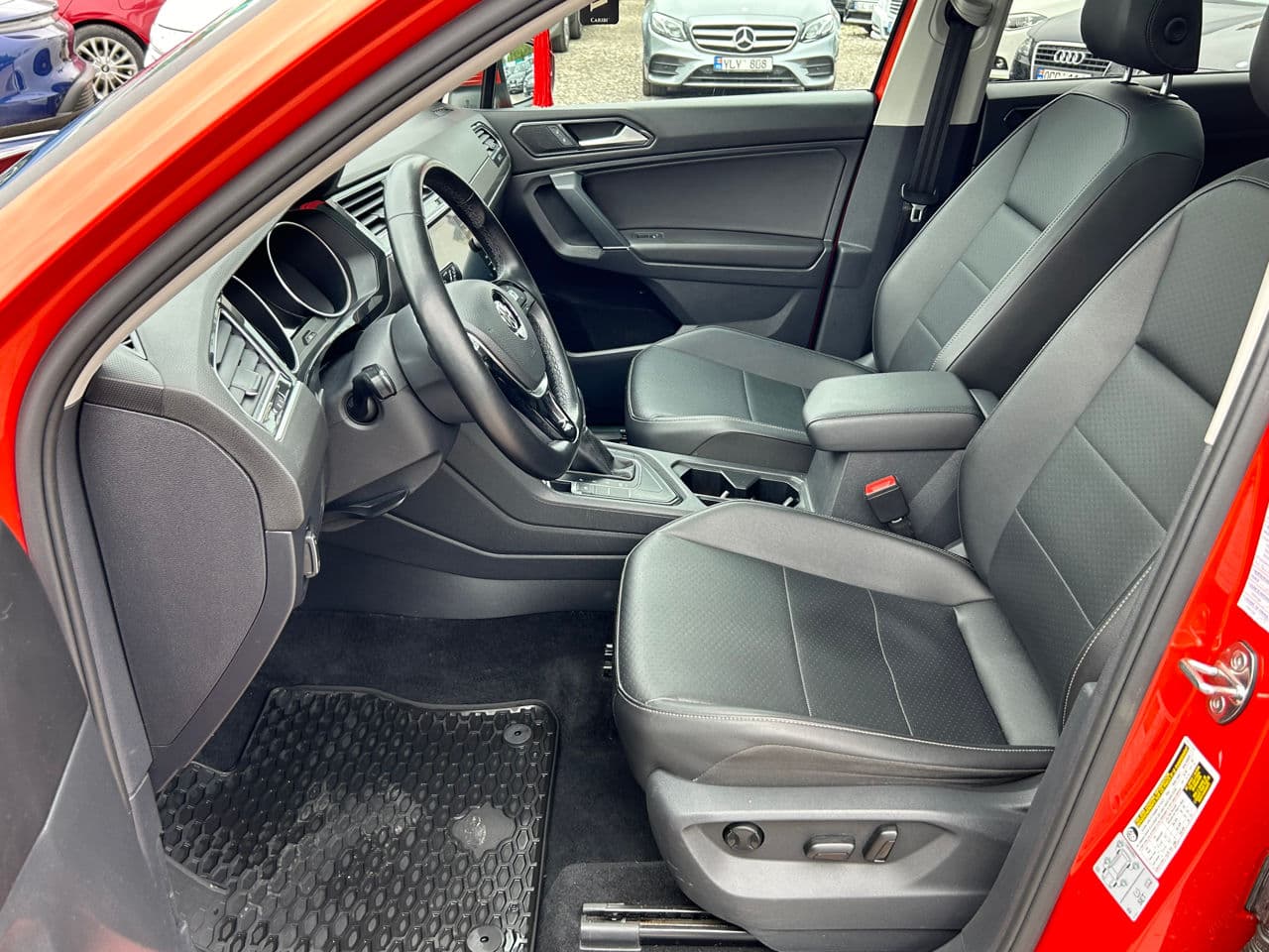 Volkswagen Tiguan 2018 — Миниатюра 9