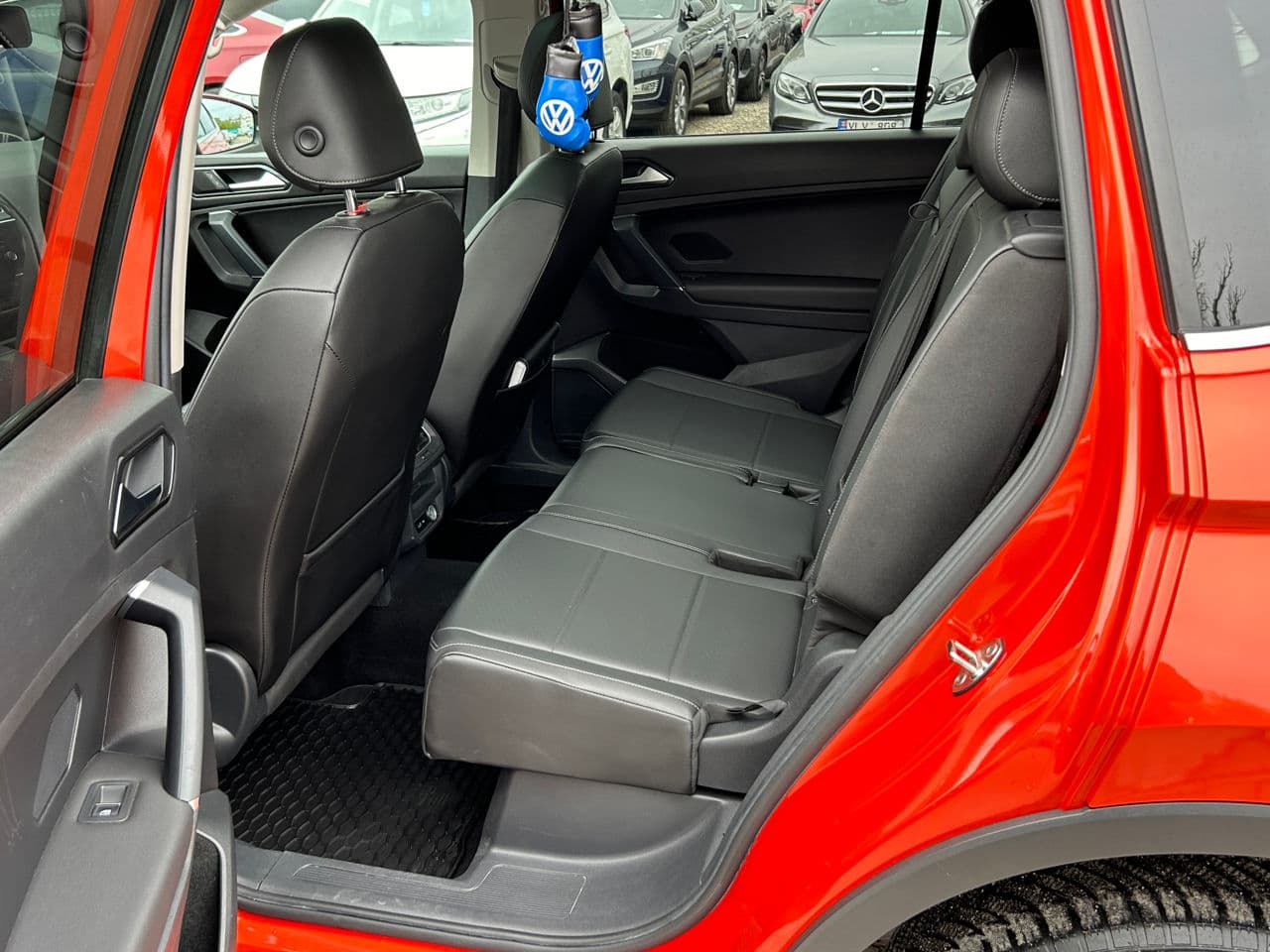 Volkswagen Tiguan 2018 — Миниатюра 18