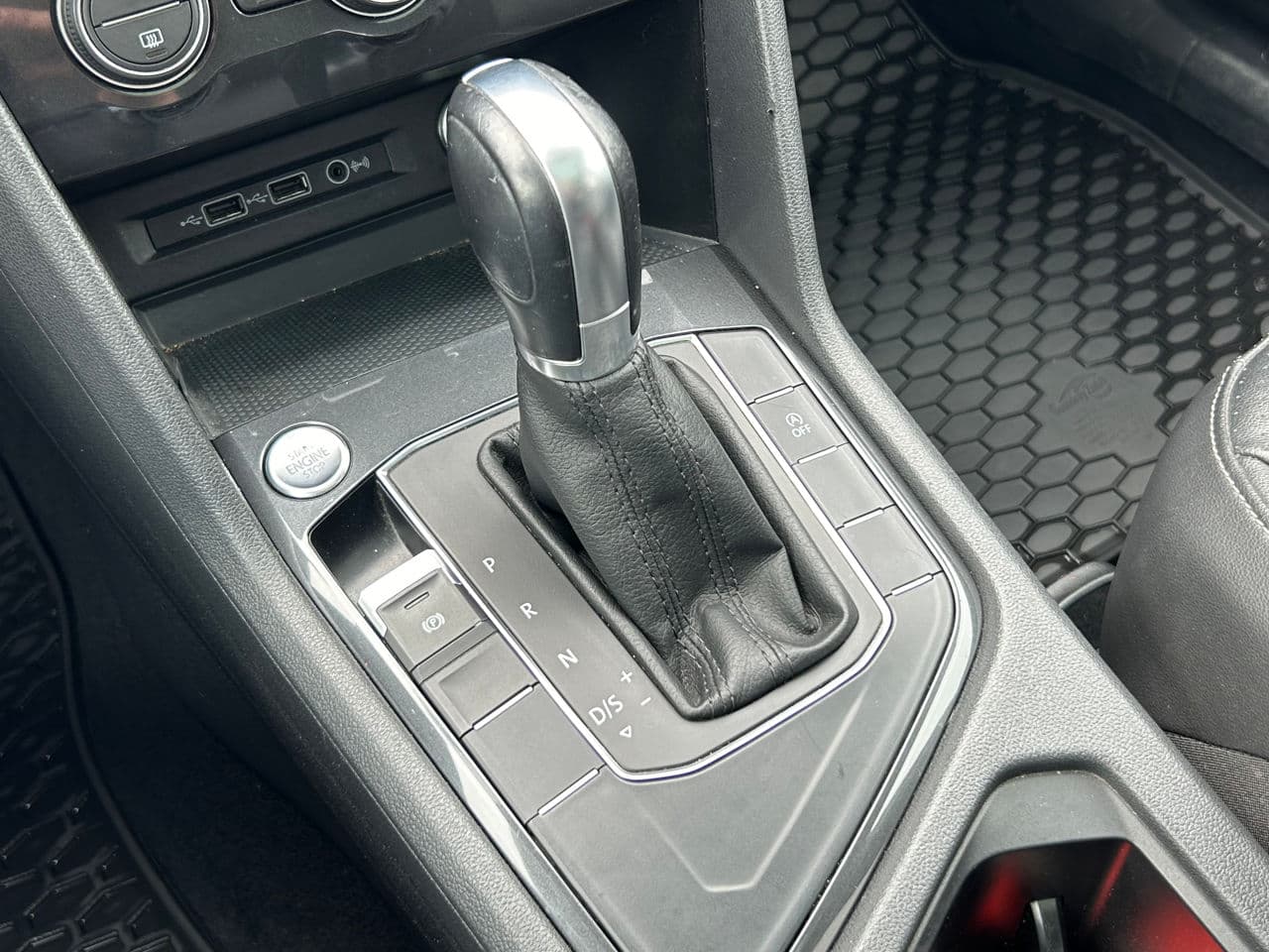Volkswagen Tiguan 2018 — Миниатюра 15