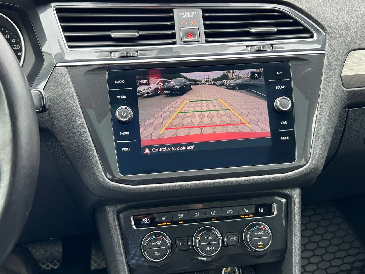 Volkswagen Tiguan 2018 — Миниатюра 14