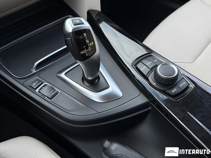 2015 BMW 320 — Miniatură 15