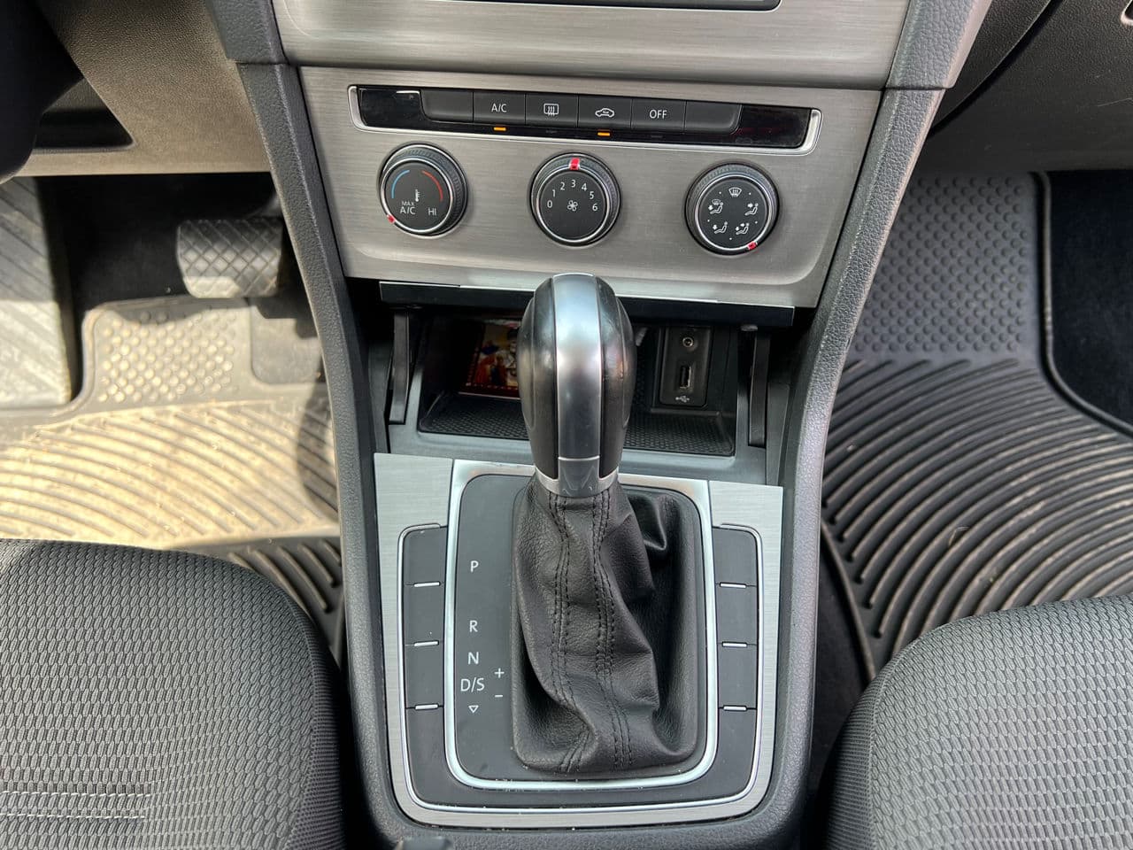 Volkswagen Golf 2015 — Миниатюра 11
