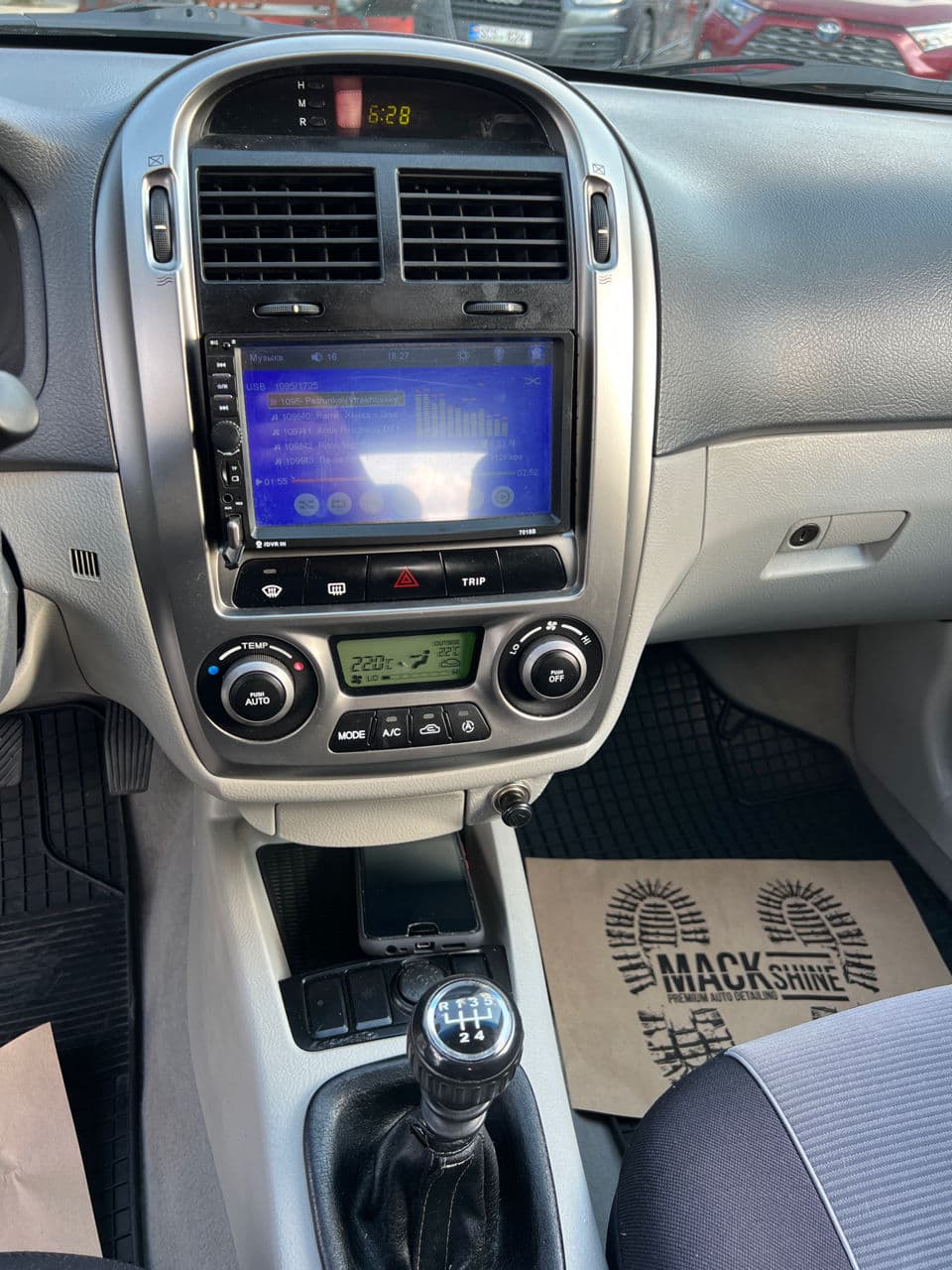 2005 Kia Cerato — Miniatură 10