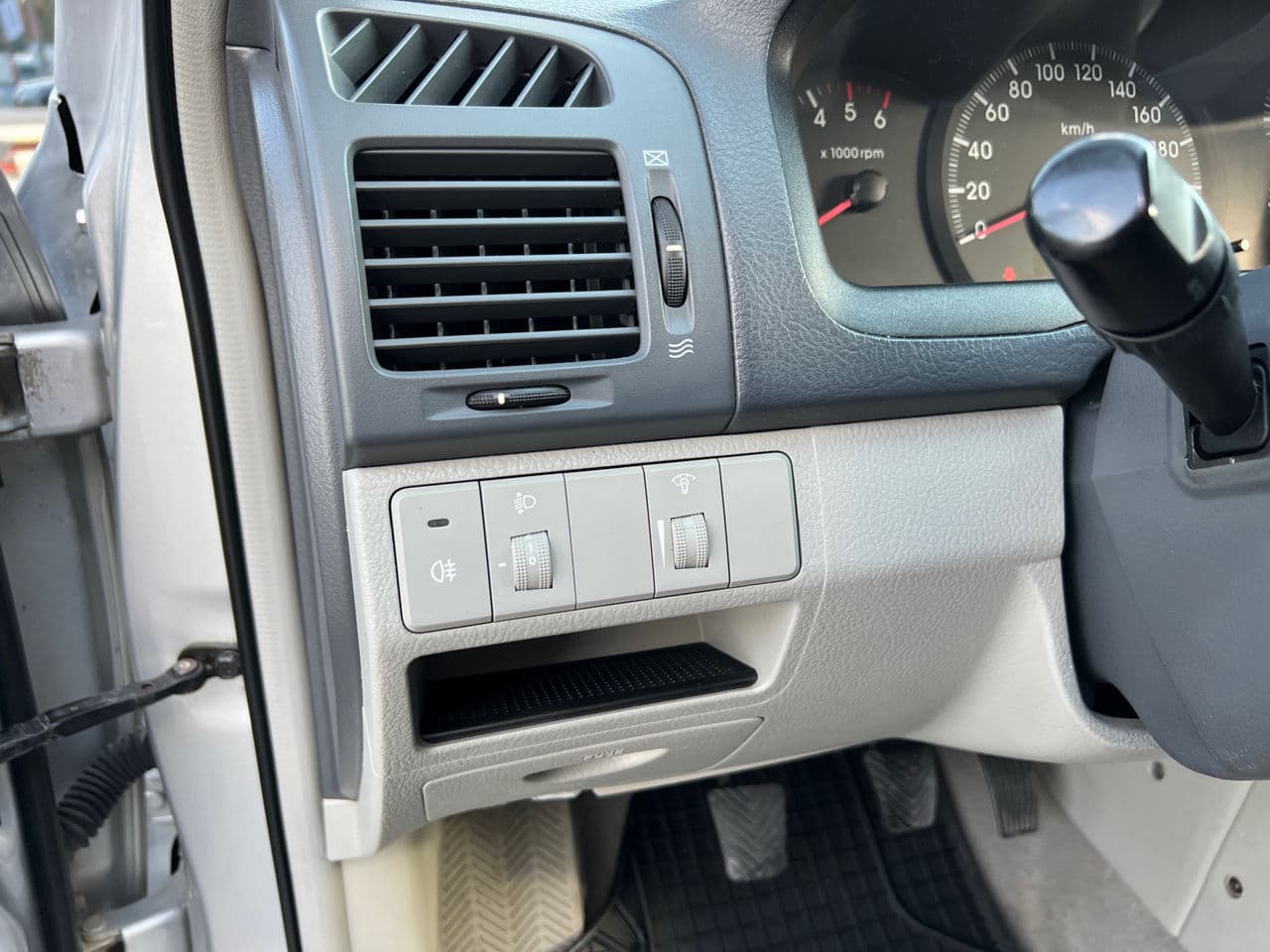2005 Kia Cerato — Miniatură 7