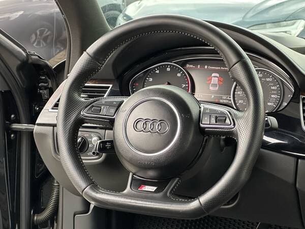 2016 Audi A8 — Miniatură 10