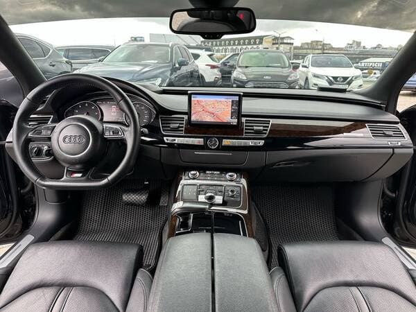 2016 Audi A8 — Miniatură 9