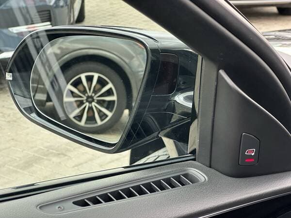 2016 Audi A8 — Miniatură 6