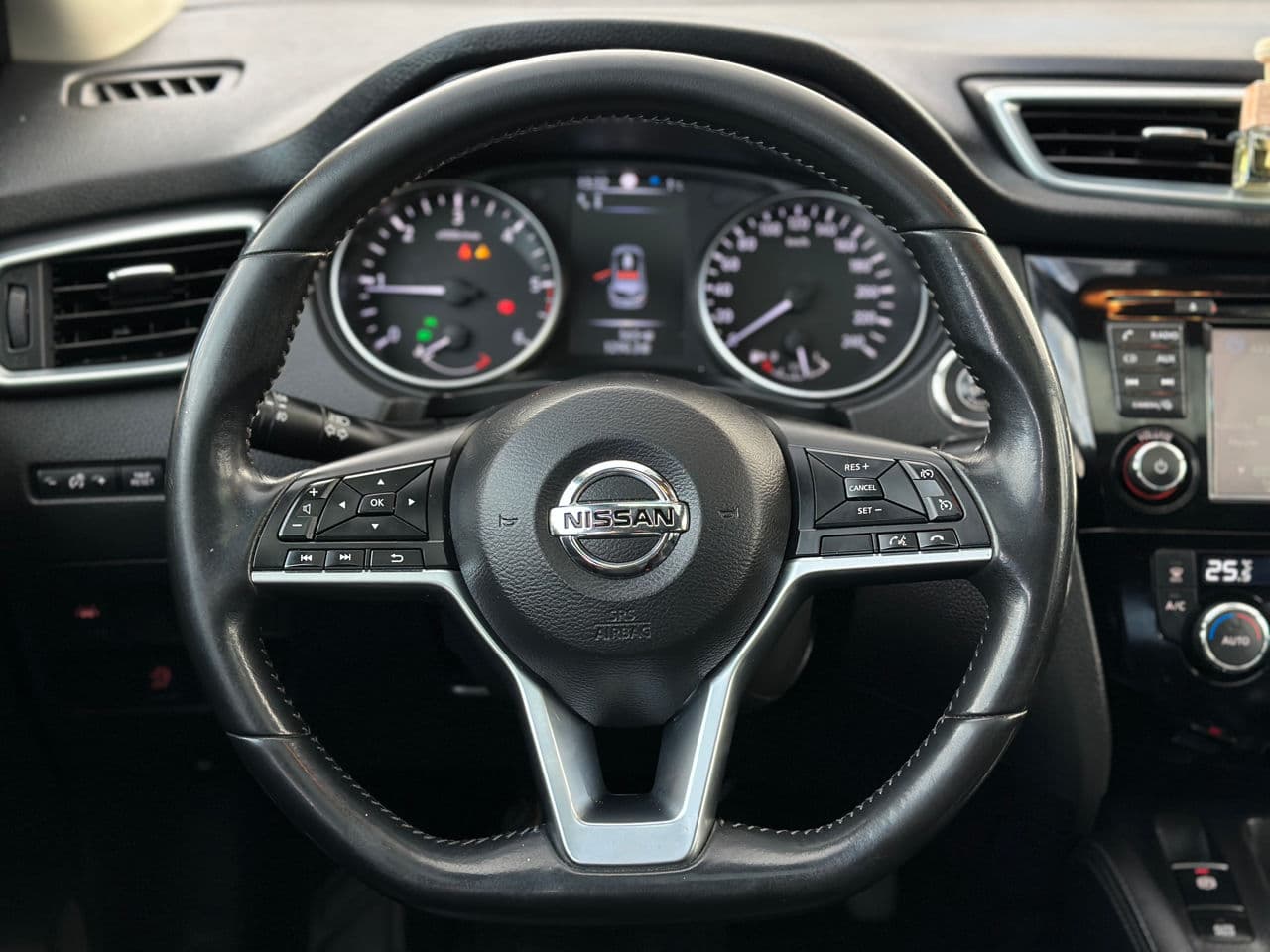 Nissan Qashqai 2017 — Миниатюра 12
