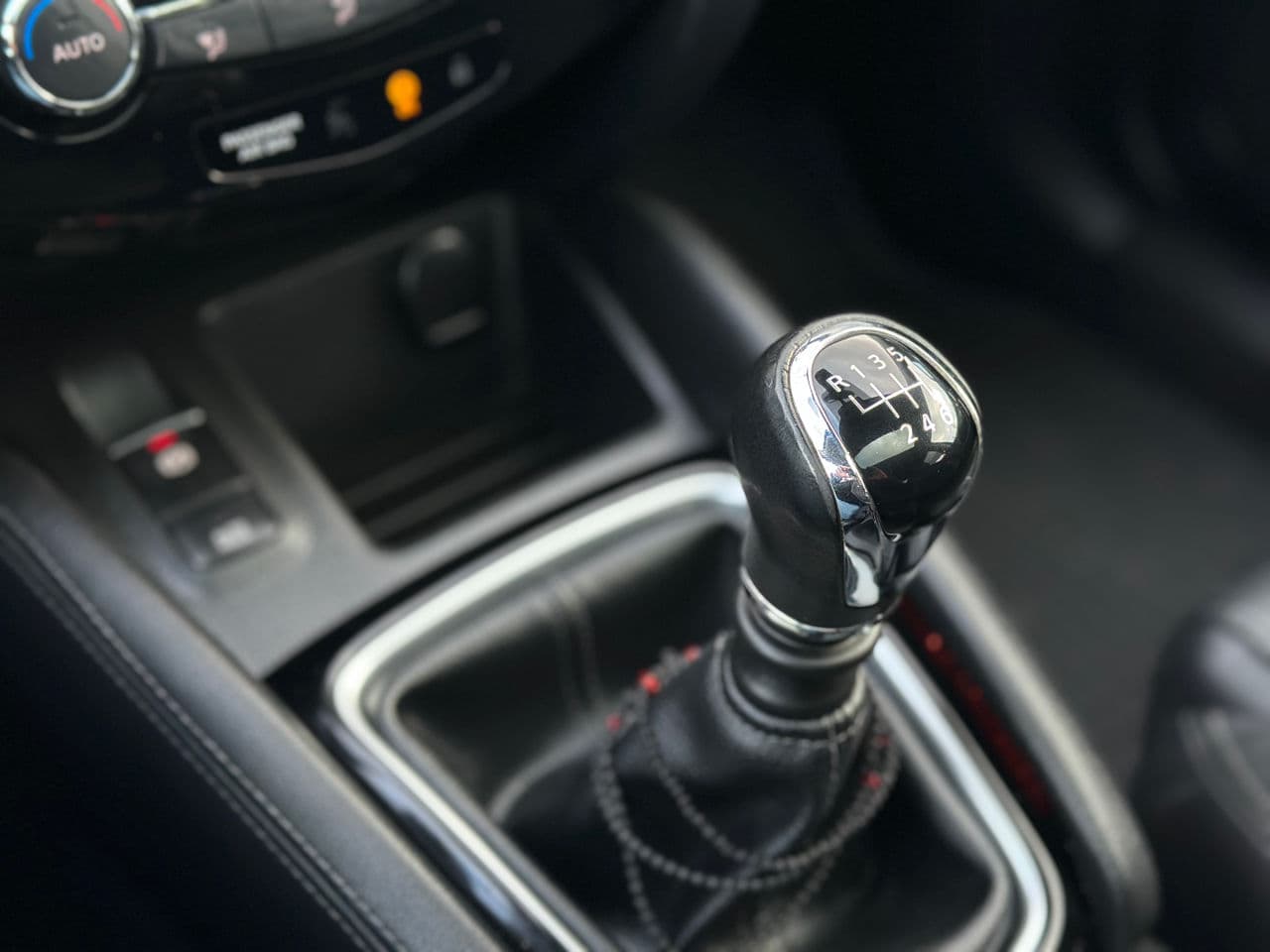 Nissan Qashqai 2017 — Миниатюра 15