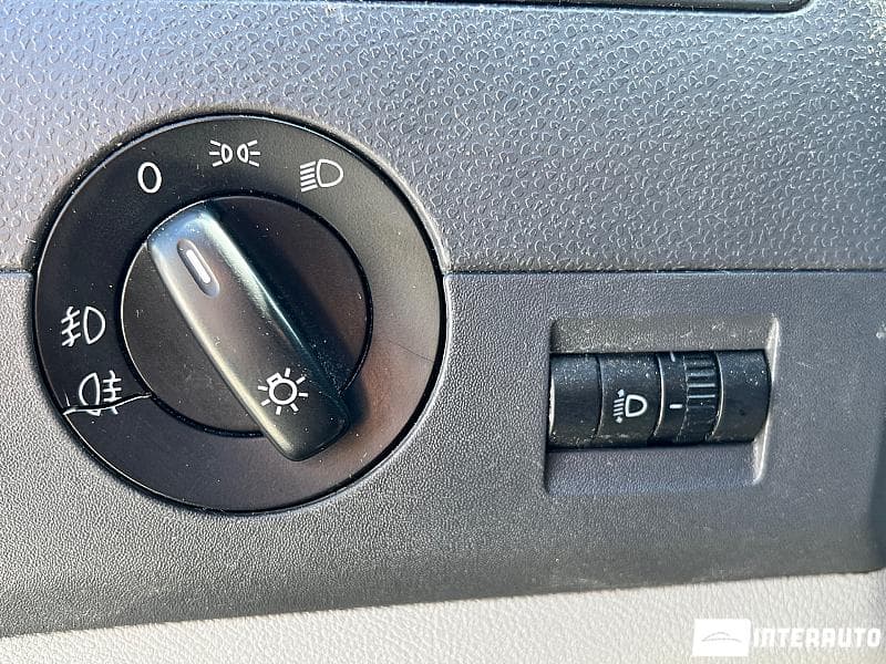 2012 Volkswagen Transporter — Miniatură 19