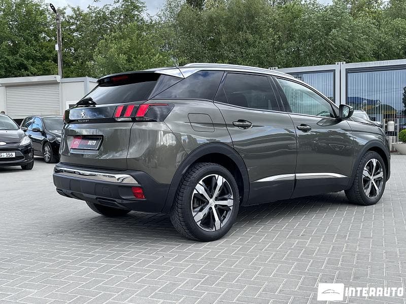 2017 Peugeot 3008 — Miniatură 4