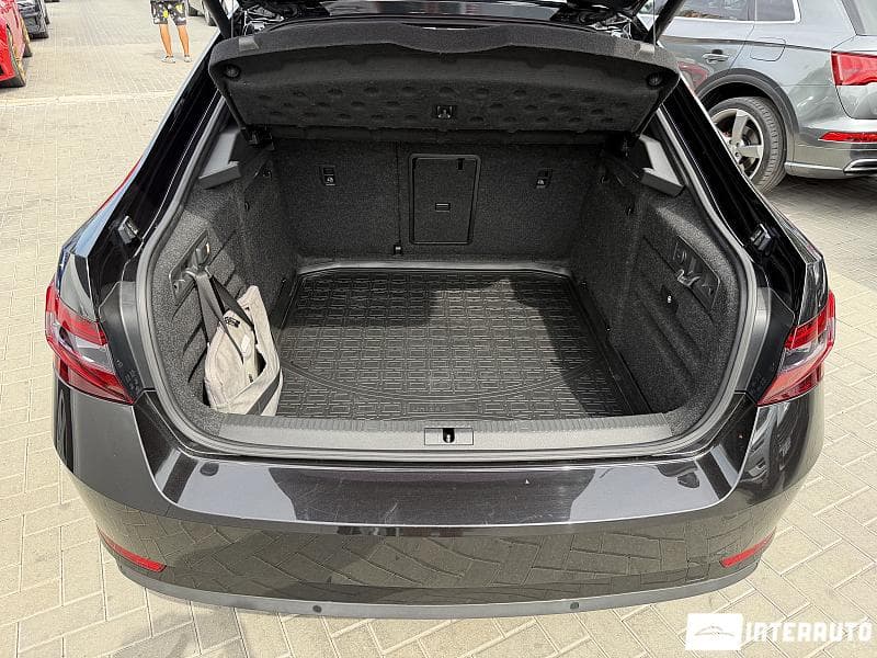 Skoda Superb 2018 — Миниатюра 17