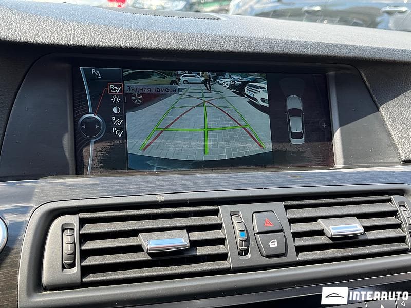 2010 BMW 535 — Miniatură 8