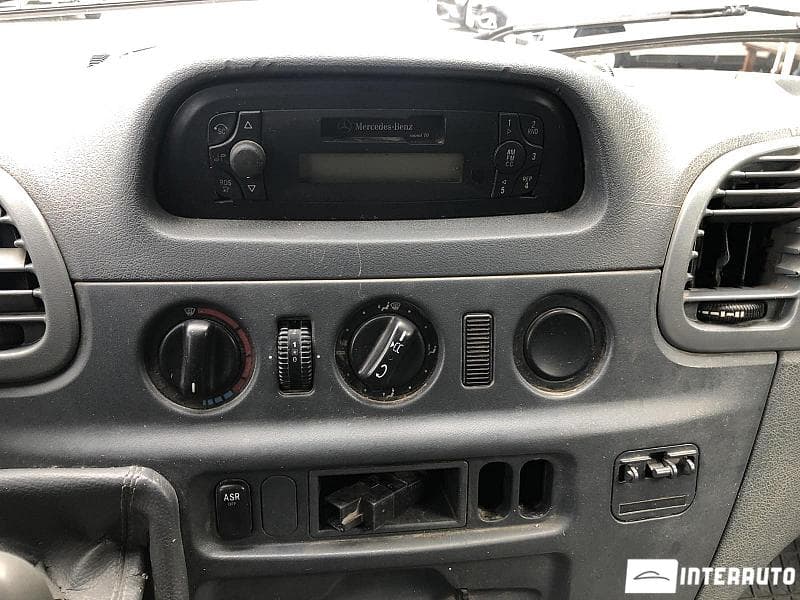 2005 Mercedes Sprinter — Miniatură 11