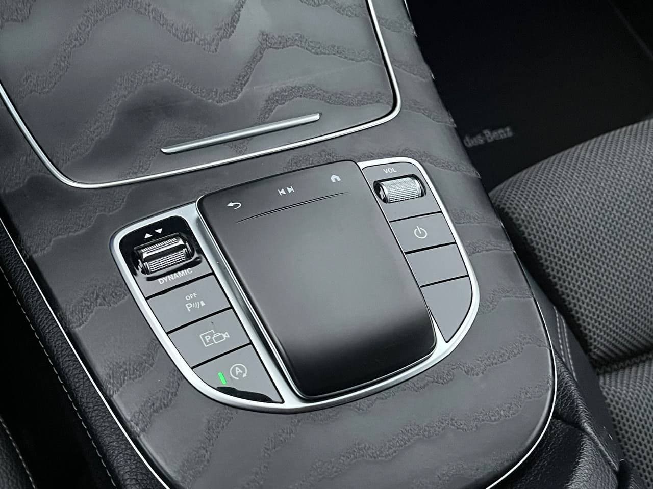 Mercedes E 220 2020 — Миниатюра 15