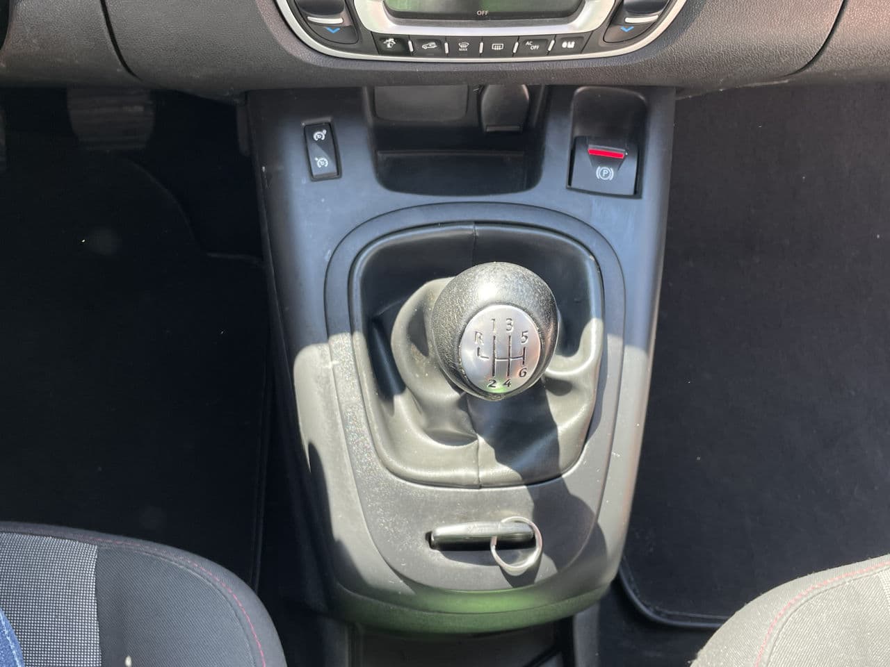 Renault Grand Scenic 2013 — Миниатюра 14