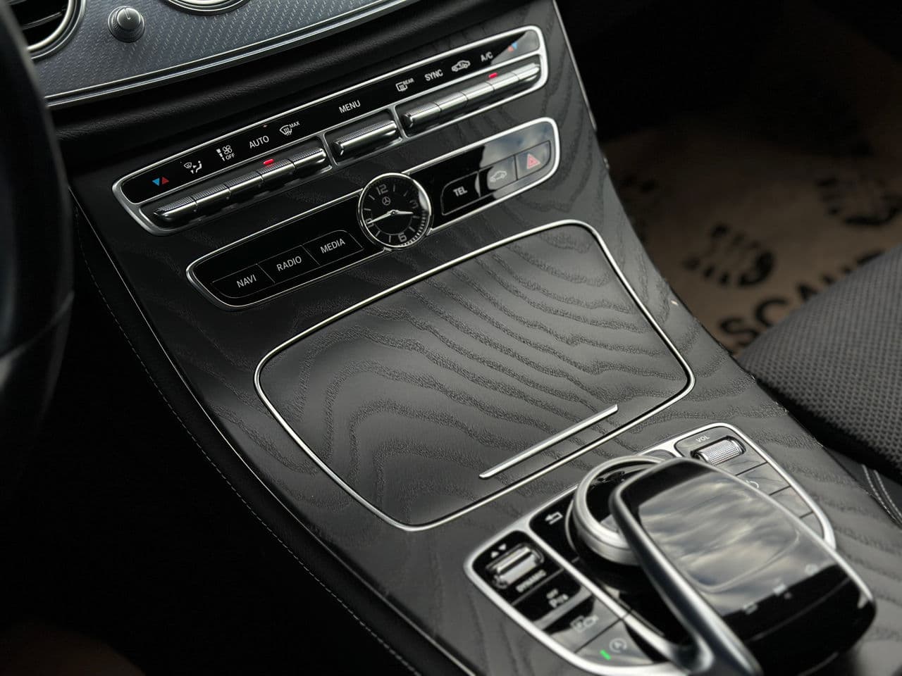 Mercedes E 200 2019 — Миниатюра 16