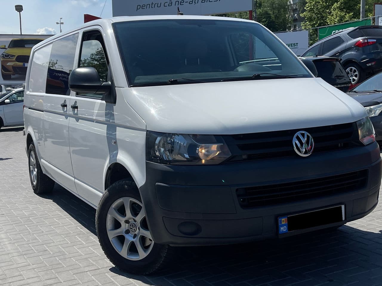 Volkswagen Transporter 2011 — Миниатюра 3