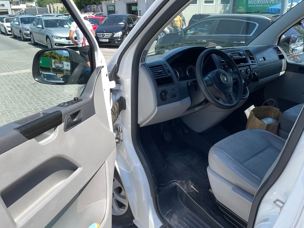 Volkswagen Transporter 2011 — Миниатюра 6