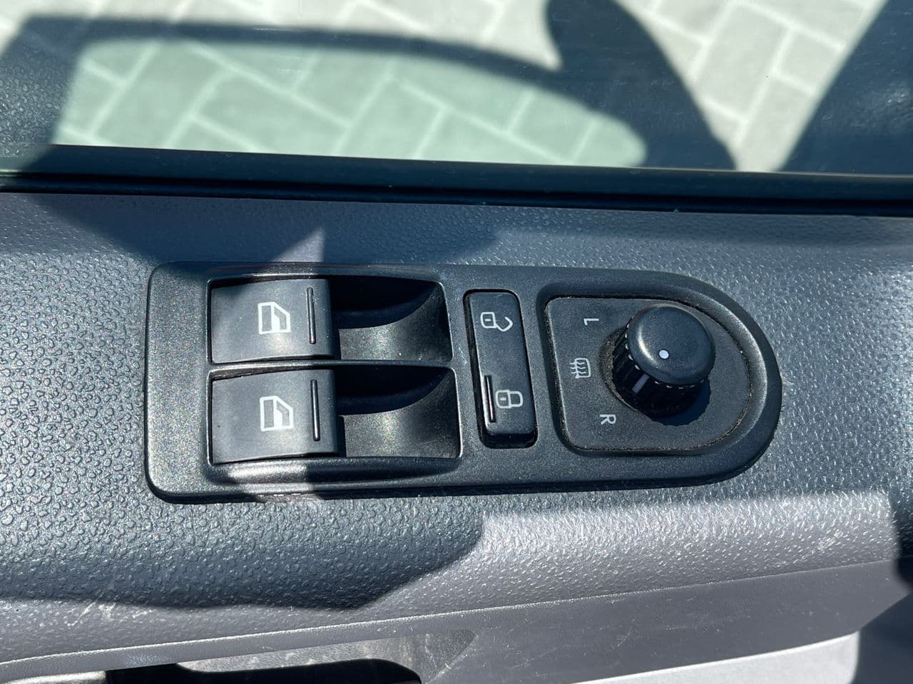 Volkswagen Transporter 2011 — Миниатюра 12