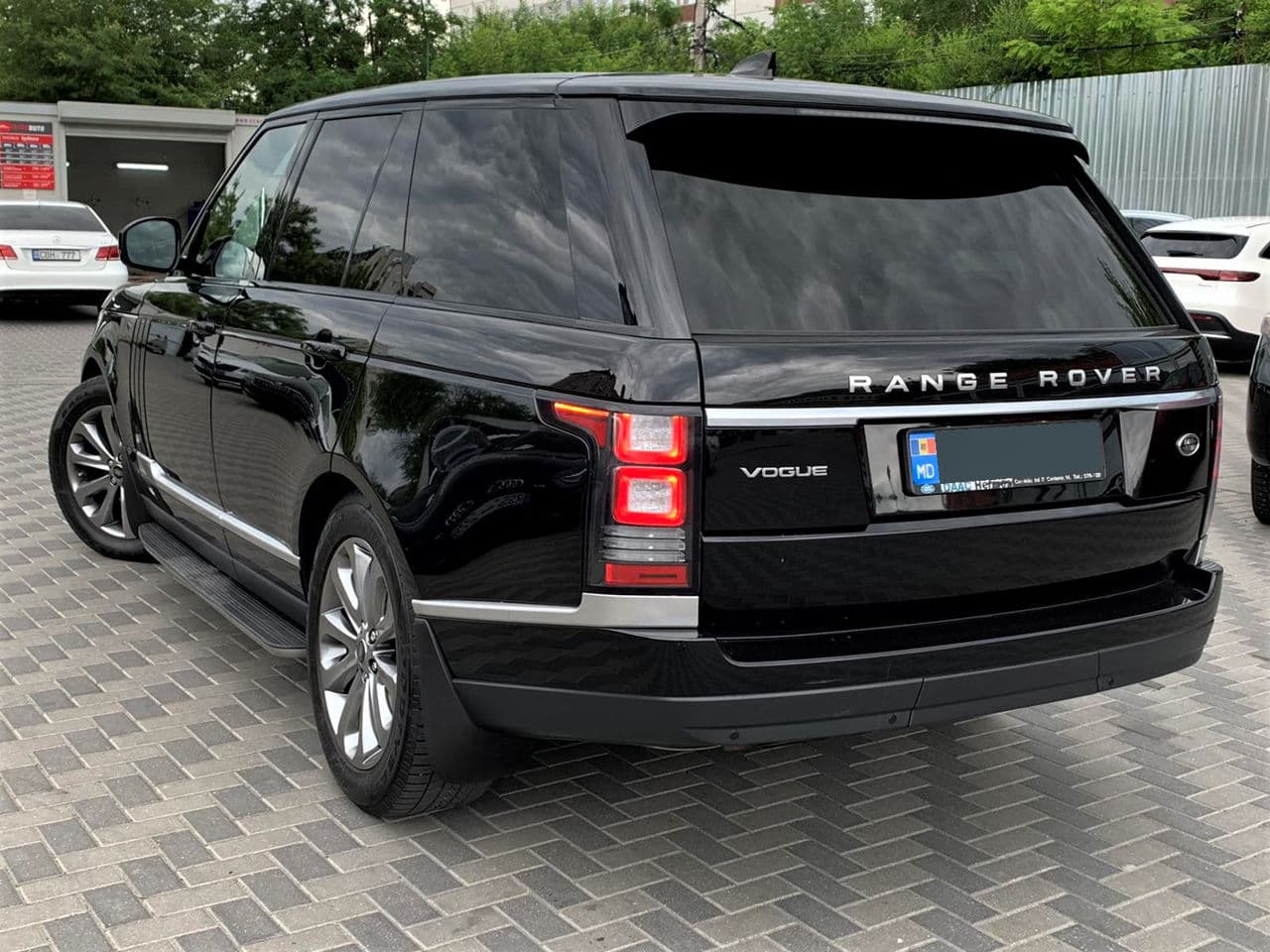 Land Rover Range Rover Vogue 2016 — Миниатюра 3