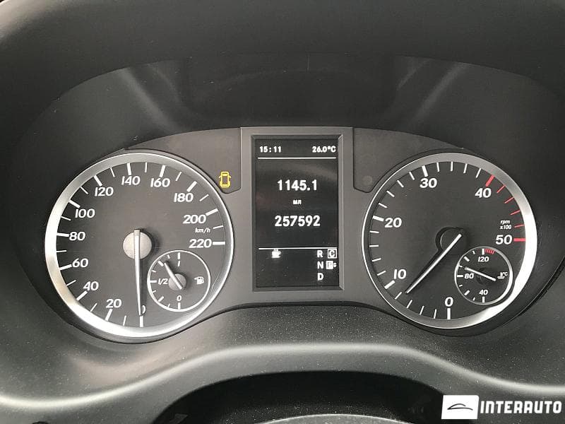 2016 Mercedes Vito — Miniatură 11
