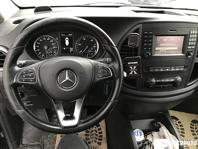 2016 Mercedes Vito — Miniatură 10