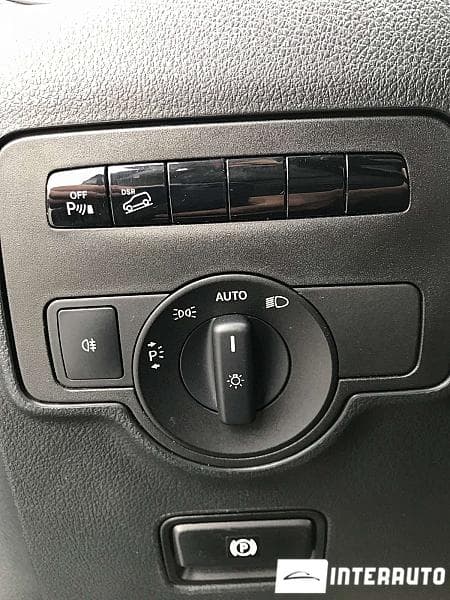 2016 Mercedes Vito — Miniatură 7