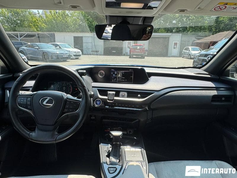 Lexus UX 250h 2019 — Миниатюра 7