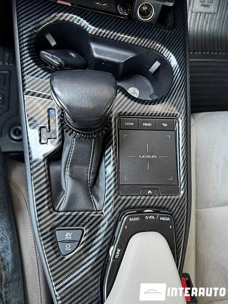 Lexus UX 250h 2019 — Миниатюра 14