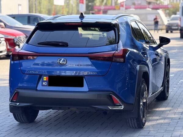 2019 Lexus UX 250h — Miniatură 4