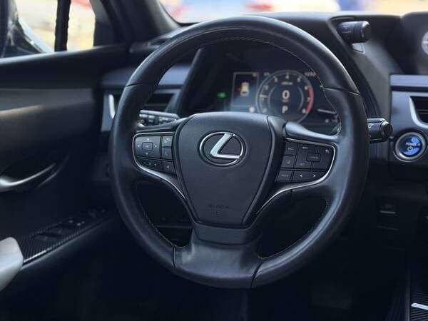 2019 Lexus UX 250h — Miniatură 9