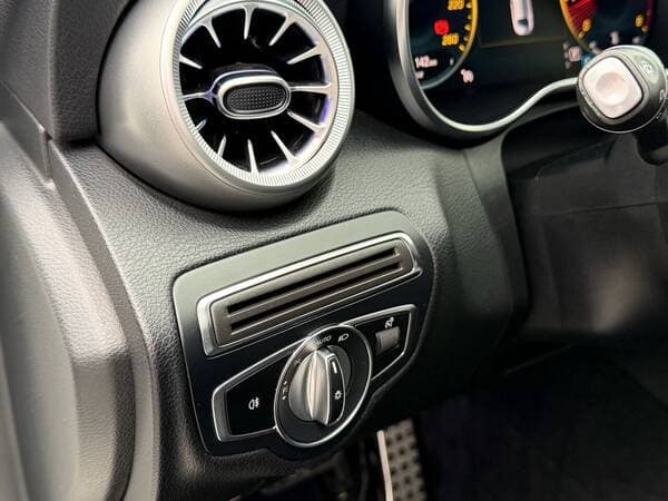 Mercedes C 300 2018 — Миниатюра 13