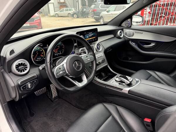 Mercedes C 300 2018 — Миниатюра 5