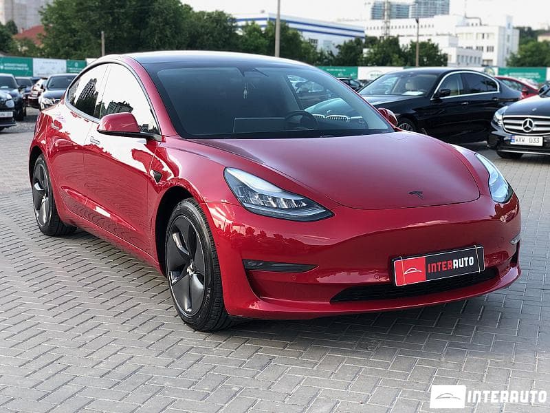 2018 Tesla Model 3 — Miniatură 4