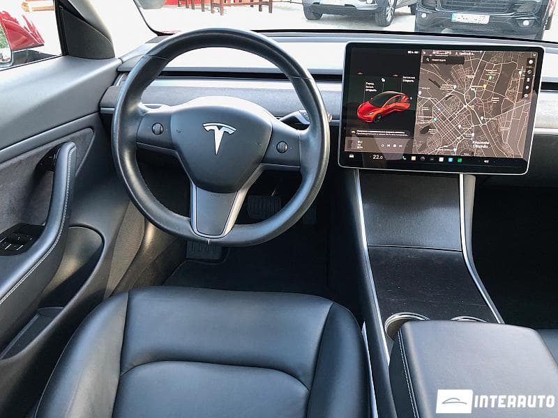 2018 Tesla Model 3 — Miniatură 8