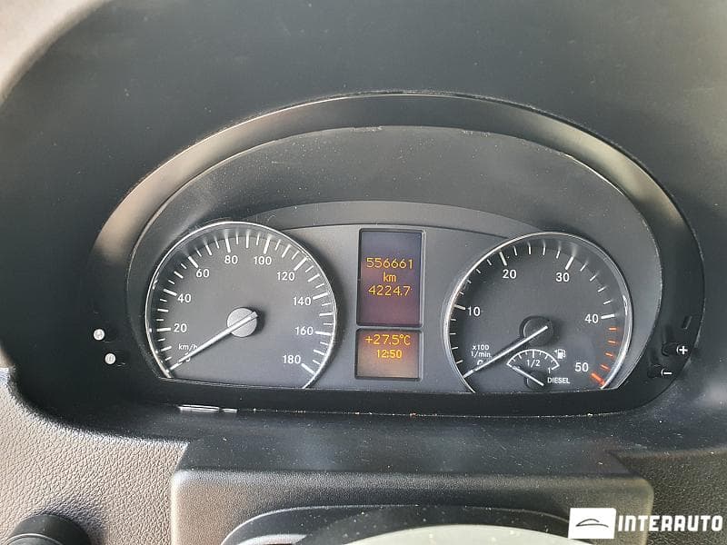 2012 Mercedes Sprinter — Miniatură 12